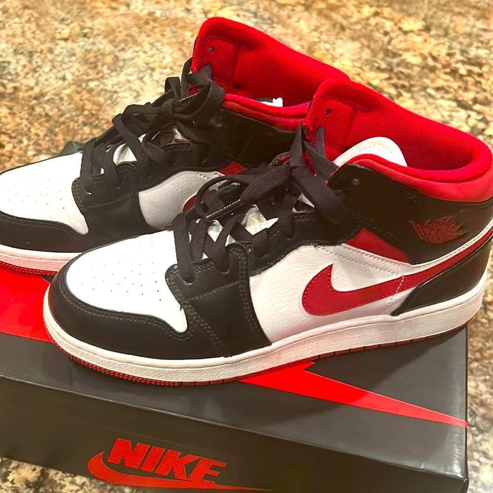 Nike Jordan 1 retro high (gym red) kids